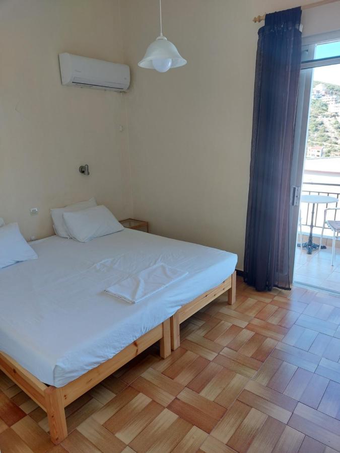 Mavrovoúnion Hotel Milton מראה חיצוני תמונה