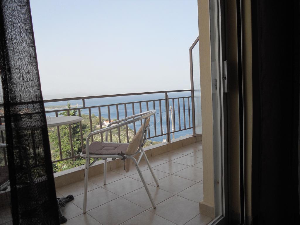 Mavrovoúnion Hotel Milton מראה חיצוני תמונה