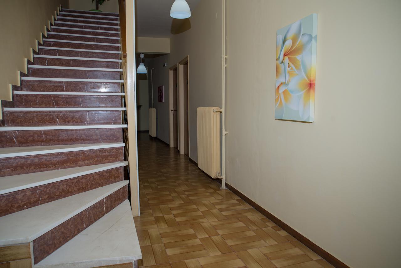 Mavrovoúnion Hotel Milton מראה חיצוני תמונה