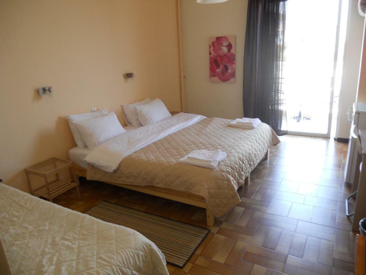 Mavrovoúnion Hotel Milton מראה חיצוני תמונה